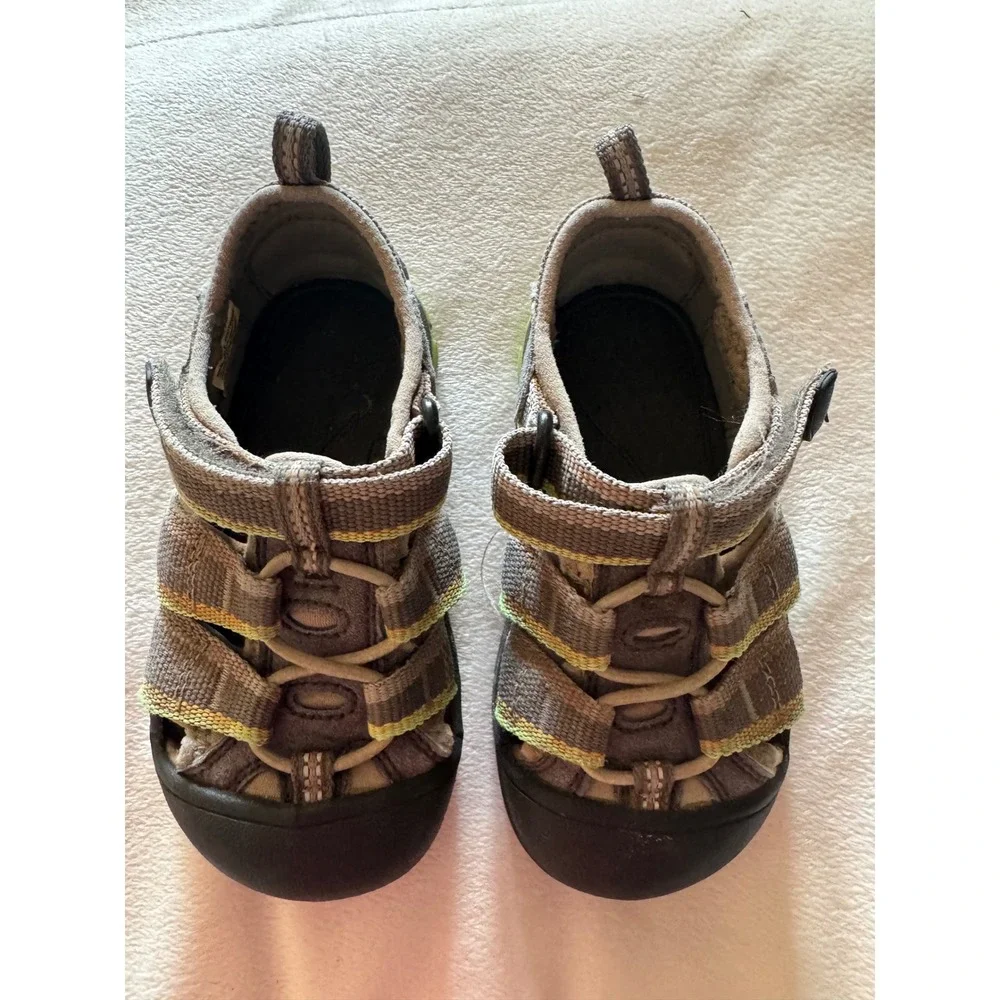 Keen Kids Newport H2 Gray Lime Green Water Sandals Hiking Shoes 4T